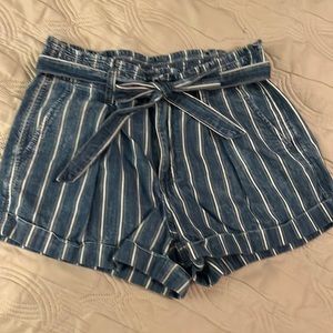 American Eagle Women’s Paper-bag Shorts in a denim stripe, Size 4